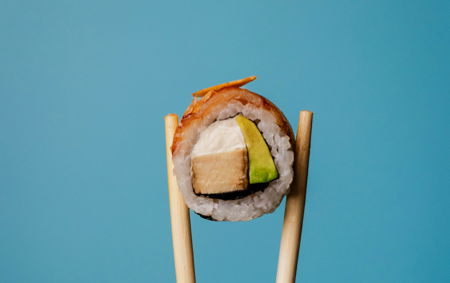 Sushi without raw fish: what to order at Sushi Taxi?